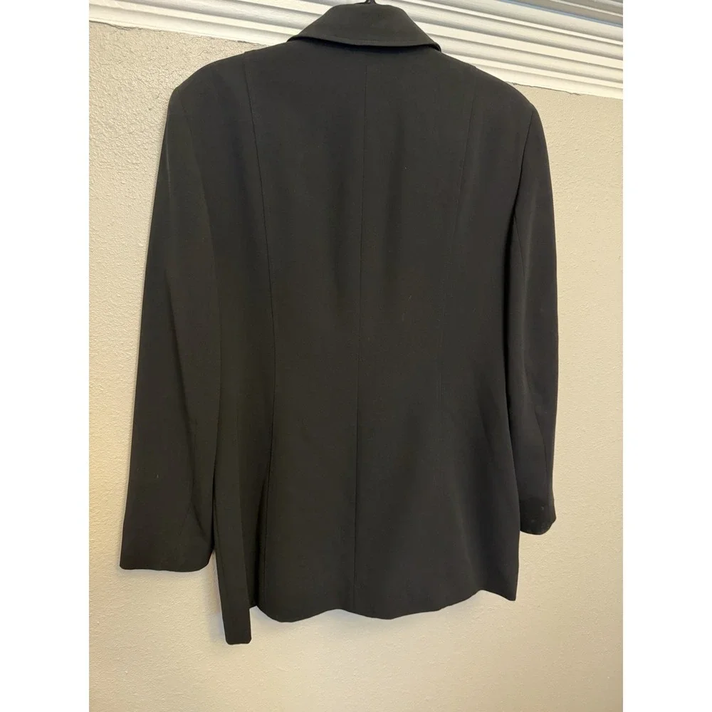 Jones New York  Black Blazer 4 Button Closure Size12 Lined Pockets Poly Fabric - Picture 3 of 3